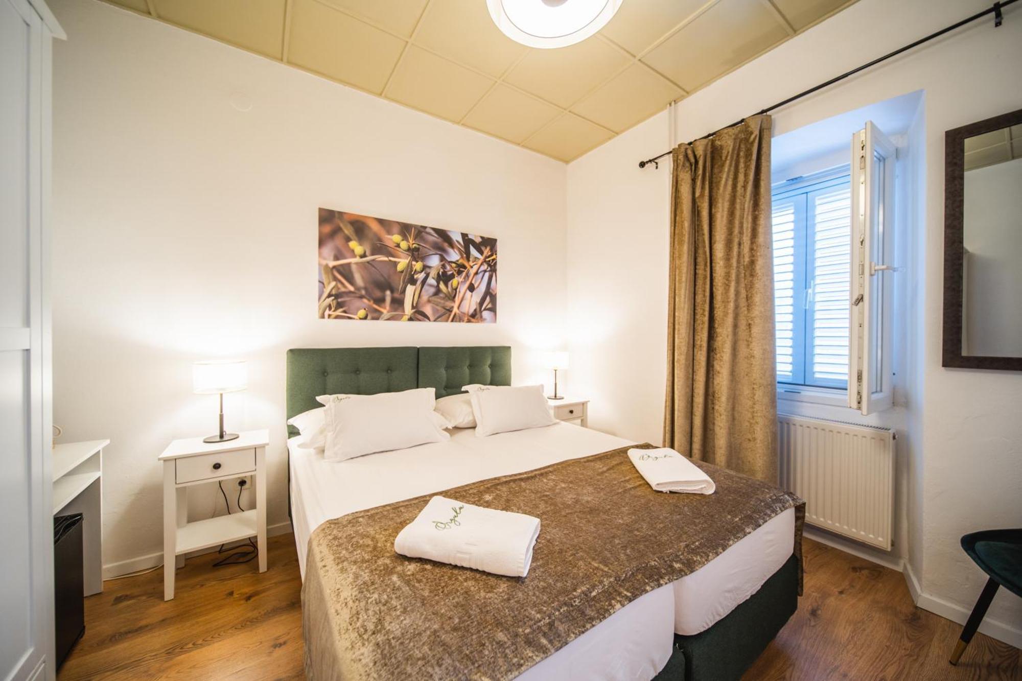 Orgula Hotel Lumbarda Eksteriør billede