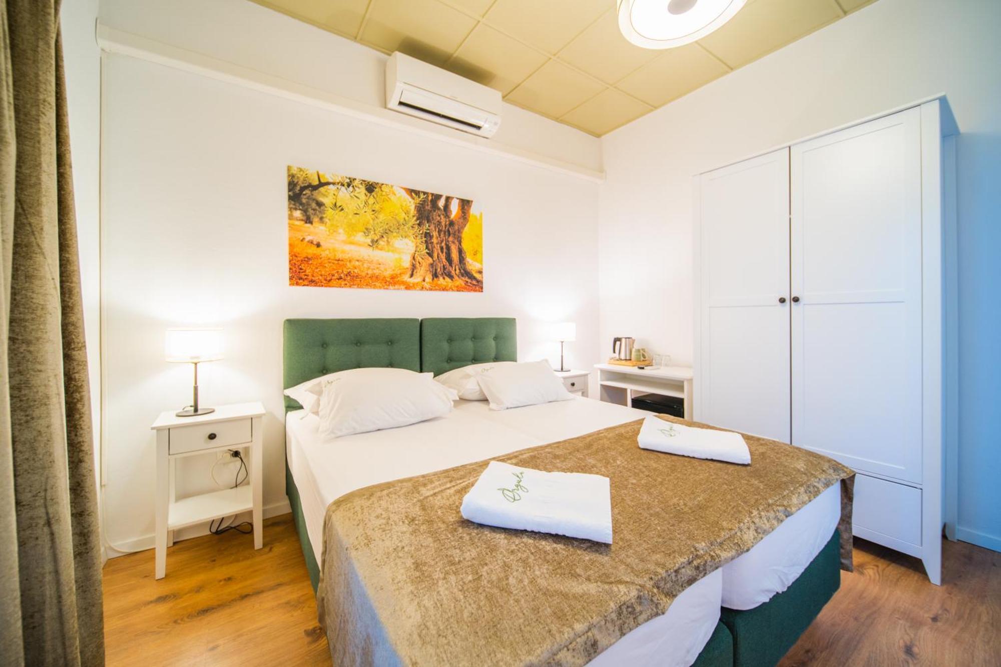 Orgula Hotel Lumbarda Eksteriør billede
